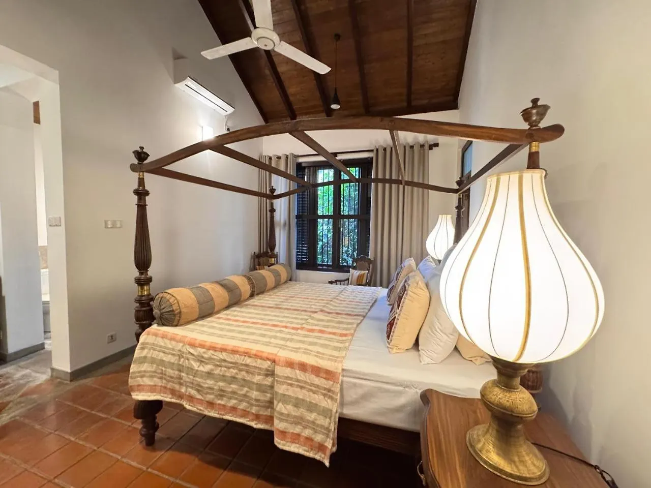Birders Urban Retreat Bed & Breakfast Sri Jayewardenepura Kotte Sri Lanka