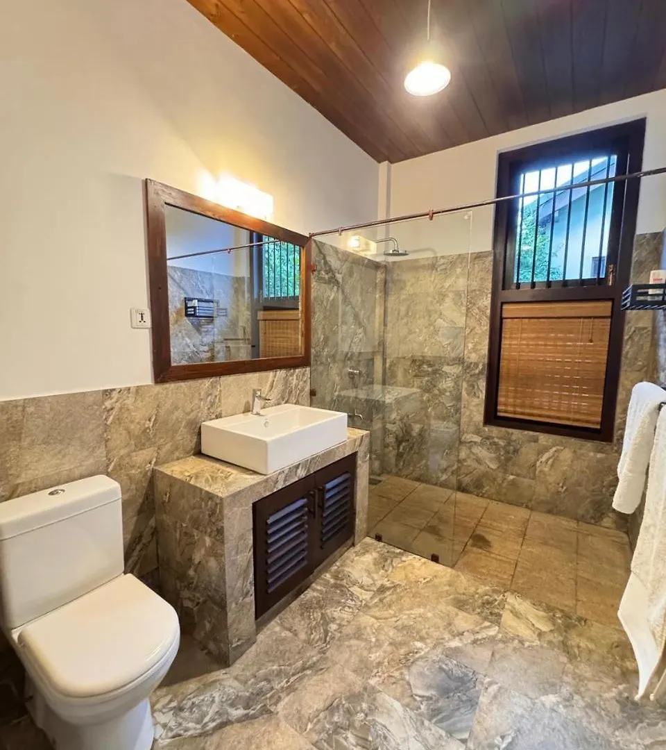 Birders Urban Retreat Bed & Breakfast Sri Jayewardenepura Kotte