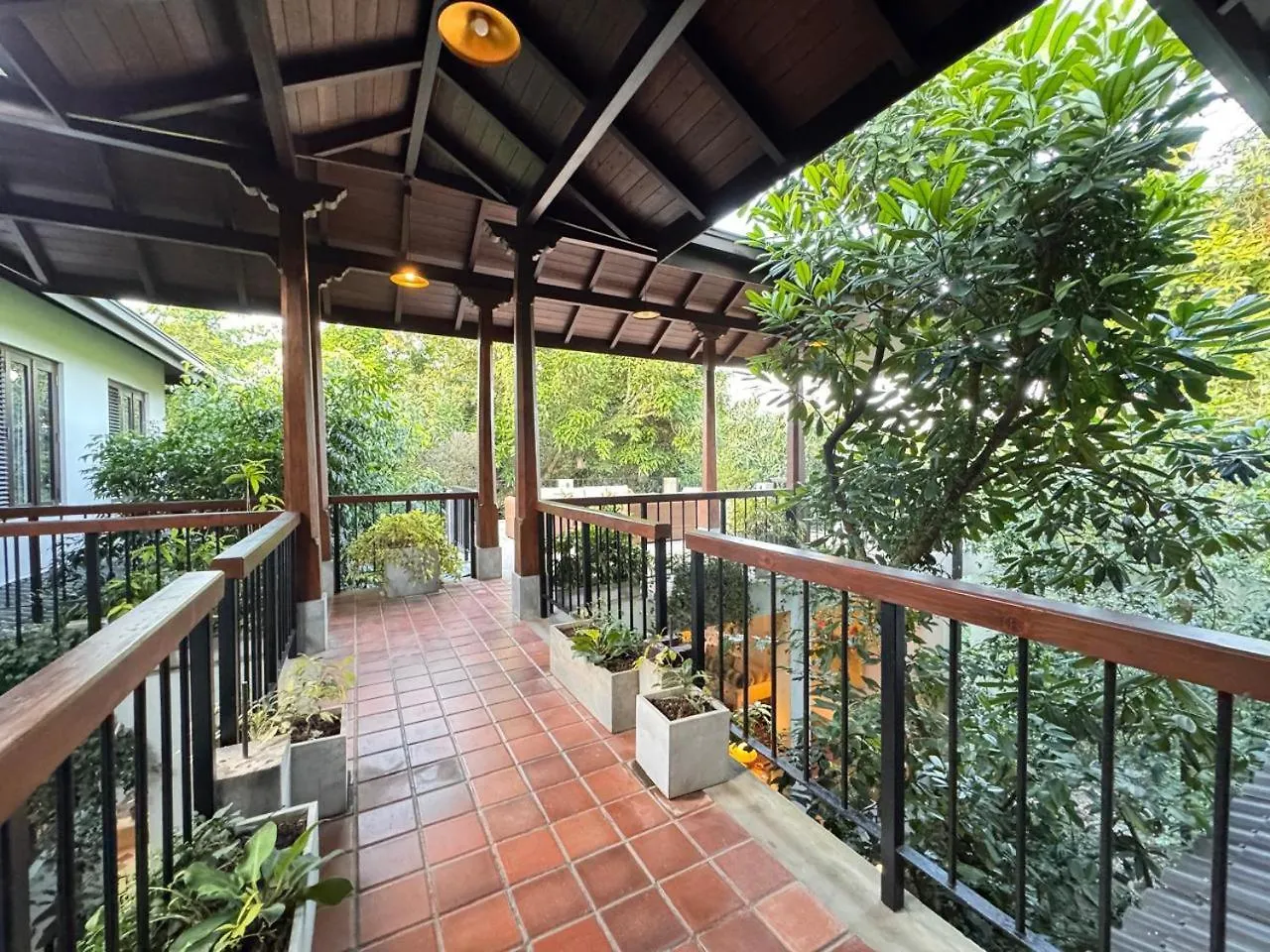 Birders Urban Retreat Bed & Breakfast Sri Jayewardenepura Kotte