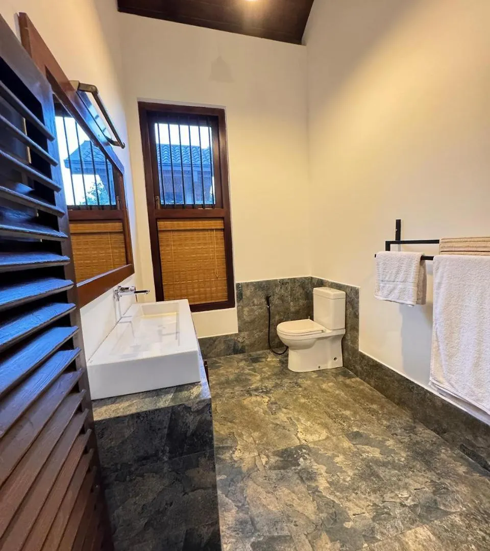 Birders Urban Retreat Bed & Breakfast Sri Jayewardenepura Kotte